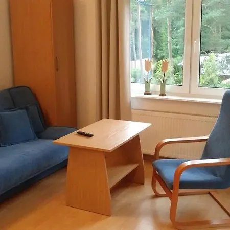 Przy Lesie Проживание в семье Поберово