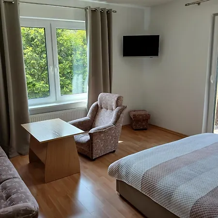 Проживание в семье Przy Lesie Поберово