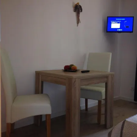 Przy Lesie Поберово